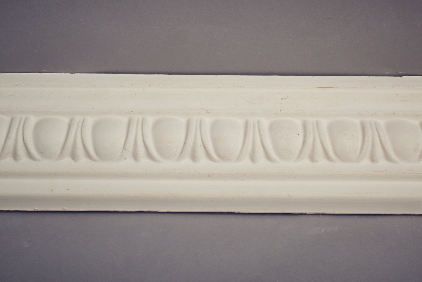 Small Egg & Dart C129