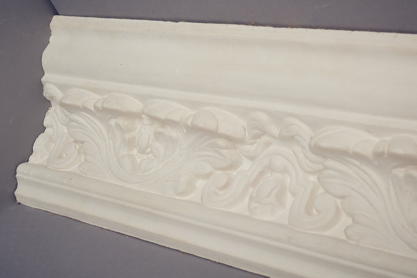 Atheneum leaf coving